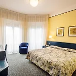 Отель Lido La Perla Nera 3*