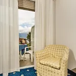Lido La Perla Nera Στρέσα