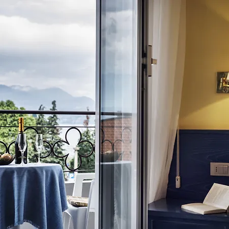 Lido La Perla Nera 3* 스트레사