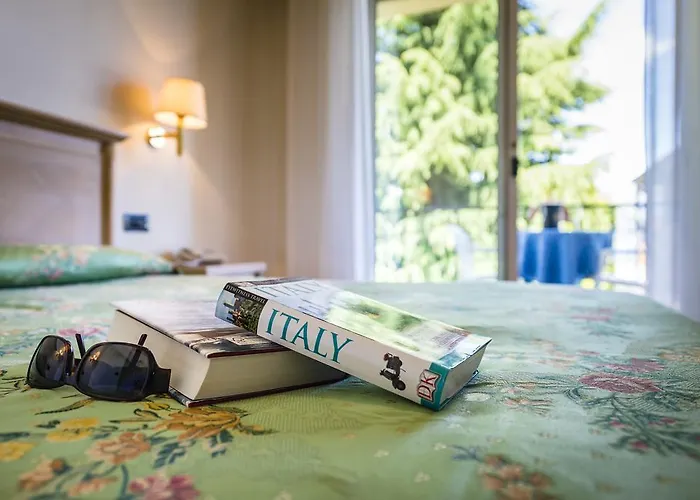 ホテル Lido La Perla Nera ストレーザ