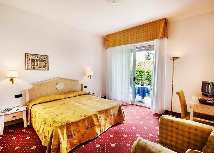 Lido La Perla Nera ホテル 3*