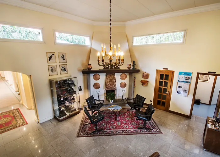 丽都拉佩拉尼拉酒店 3*