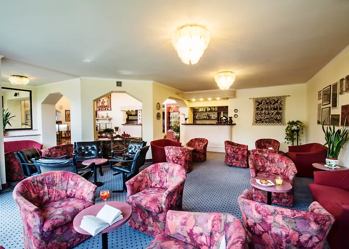 丽都拉佩拉尼拉酒店 3*