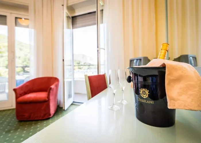 丽都拉佩拉尼拉酒店 斯特雷萨