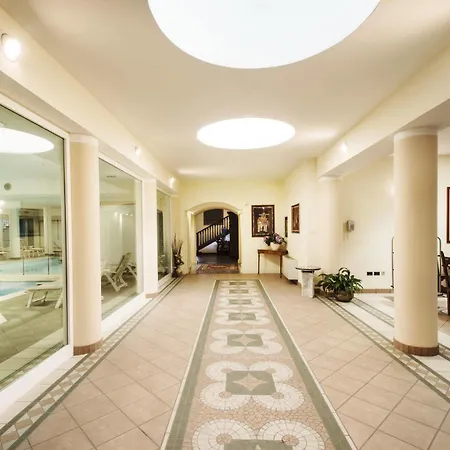 Lido La Perla Nera Hotel 3*